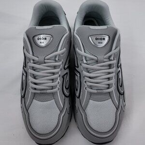 DIOR B30 RUNNERS SIZE 10
